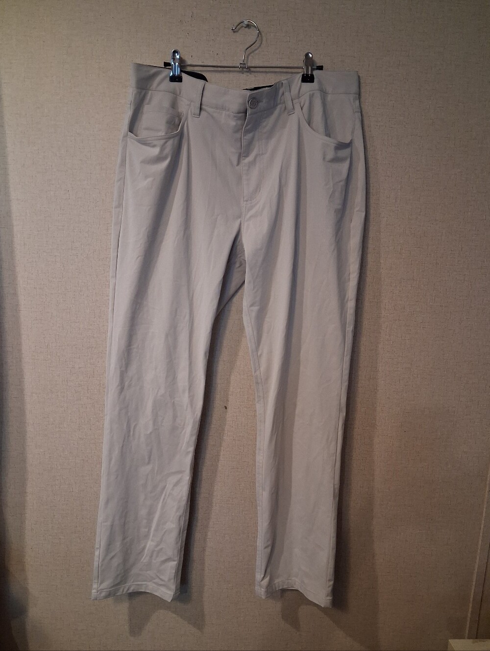 Johnston & Murphy Light Gray Chinos - Straight Leg Sz 36 R